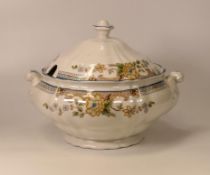 Royal Doulton large Majestic collection lidded soup tureen
