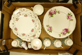 A mixed collection of items to include Royal Albert American Beauty patterned dinner plates,