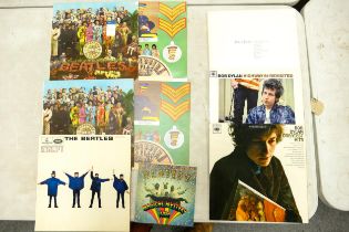 A collection of The Beatles Lp's & Singles to include Mono Help PMC1255 (ouline mono), Sgt Pepper