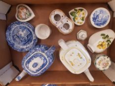 A mixed collection of spode ceramic items to include tea pots, temple jar, preserve pot etc (1 tray)
