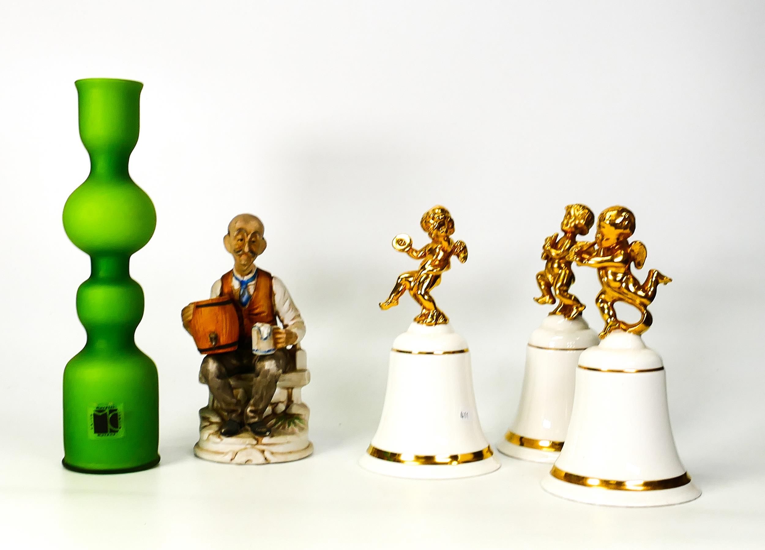 A mixed collection of items to include Murano Lime Green Glass vase, Royal Doulton limited edition