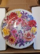 A collection of Boxed Royal Albert Decorative Bouquet of Flowers Patterned Wall Plates (12)