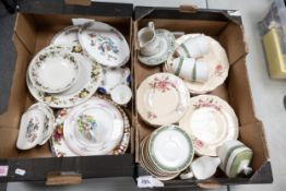 A mixed collection of items to include Royal Doulton dinnerware, Meakins floral decorated plates,