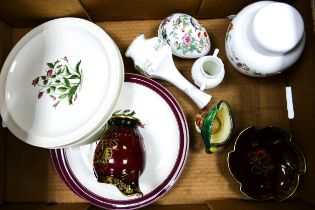 A mixed collection of items to include Aynsley Wedgwood, Crown Devon floral decorated ware