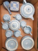 Wedgwood embossed queensware 21 piece tea set (1 tray)