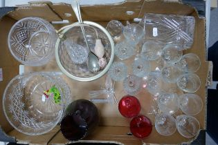 A Collection of Glassware to include sherry glasses, fruit bowls, bird figurine, salad bowl etc.