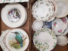 A mixed collection of ceramic items to include decorative wall plates, masons millenium plate,