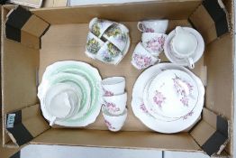 A mixed collection of items to include floral decorative tea ware