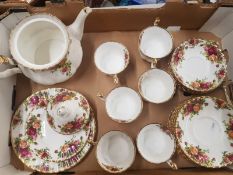 Royal Albert Old Country Roses pattern items to include Teapot, 6 trios & 2 tier cake plate (1sts)
