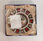 Royal Crown Derby 1992 Imari Christmas plate, d.21cm, boxed with certificate.
