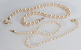 String of cultured pearls (6cm) with 9ct gold catch measuring 46cm long, together with larger set of