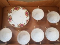Royal Albert Old Country Roses pattern items to include 6 Salad plates & 6 twin handled soup