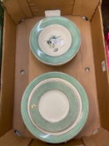 Wedgwood Sarahs Garden pattern items to include 6 large soup bowls, 5 dessert dishes & 5 side plates