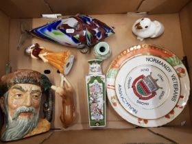 A mixed collection of ceramic items to include large Royal Doulton character jug, Oriental vase, art