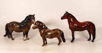 Beswick Warlord horse together with Shetland pony and foal ( 1 leg broken)