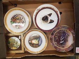A Mixed of Ceramic Wall Plates to include Davenport Bradex Limited Edition, Coalport, Limoges,