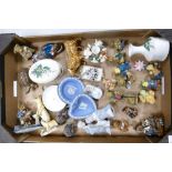 A mixed collection of items to include Wedgwood Jasperware, Resin Collectable Bear figures,