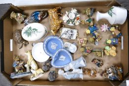 A mixed collection of items to include Wedgwood Jasperware, Resin Collectable Bear figures,
