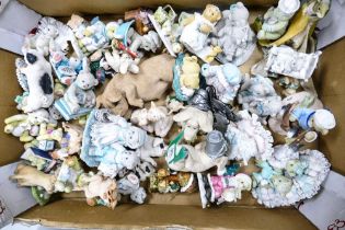 A collection of piggin figures together with Cherished teddies resin figures (1 tray)