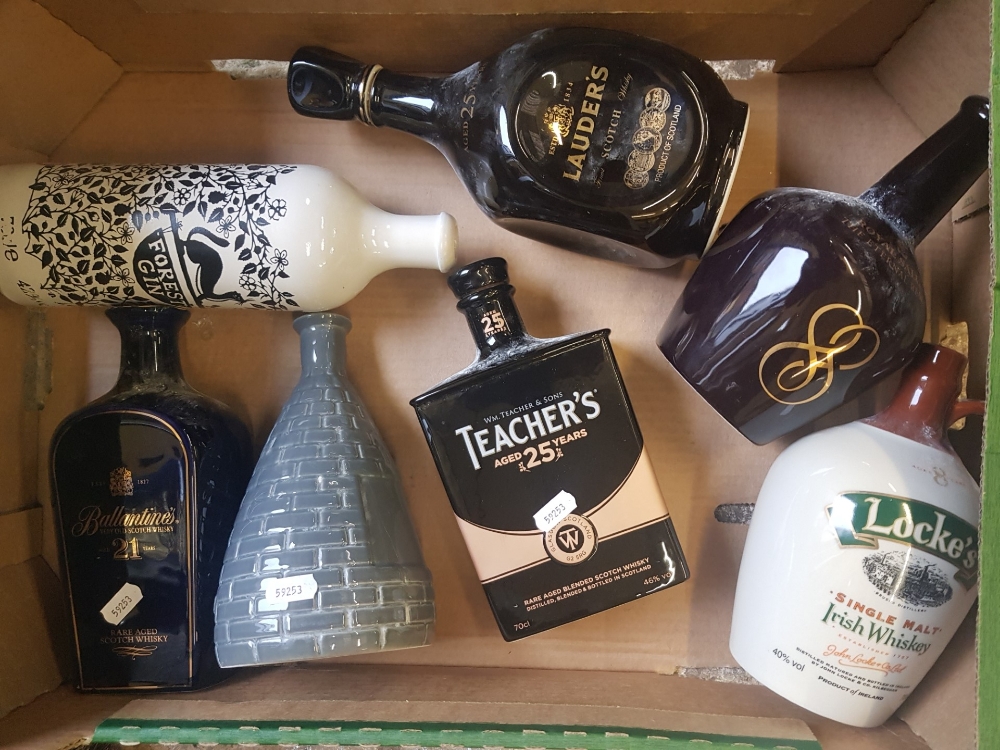 A Collection Of Wade Whisky and Spirit Decanters To Include Teacher's, Forest Gin, Ballentines, - Bild 2 aus 2