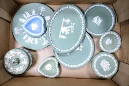 A collection of Wedgwood jasper ware to include oval tray, lidded pots, wall plates etc (1 tray)