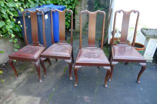 Set of four Queen Anne mahogany dining chairs