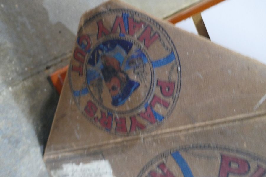 A similar smaller Player's Navy Cut advertising flat packed box - Image 5 of 10