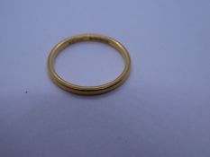 22ct yellow gold wedding band, size P, 2.6g approx, marked 22