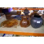 Assorted decorative art glass vases, fruitbowl, etc