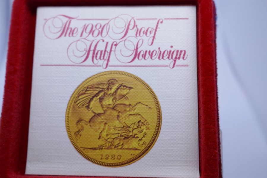Cased 1980 Proof Half Sovereign Young Elizabeth II and George & the Dragon, by Royal Mint - Image 4 of 5