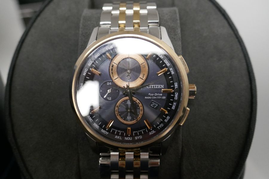 A pair of Citizen Eco-Drive watches case no.s E650-SO75157 and H804-SO99382 (Bracelet not connected) - Image 3 of 4