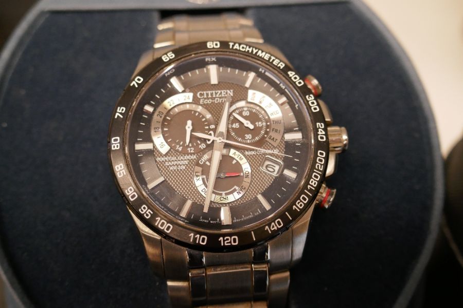 A pair of Citizen Eco-Drive watches case no.s E650-SO75713 Purchased June 2013 and H500-SO82005 Purc - Image 2 of 3