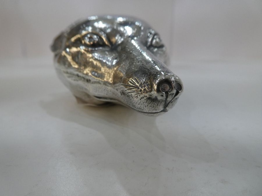A fantastic heavily detailed Victorian silver fox head snuff box, decorated to thoroughly highlight - Image 6 of 6