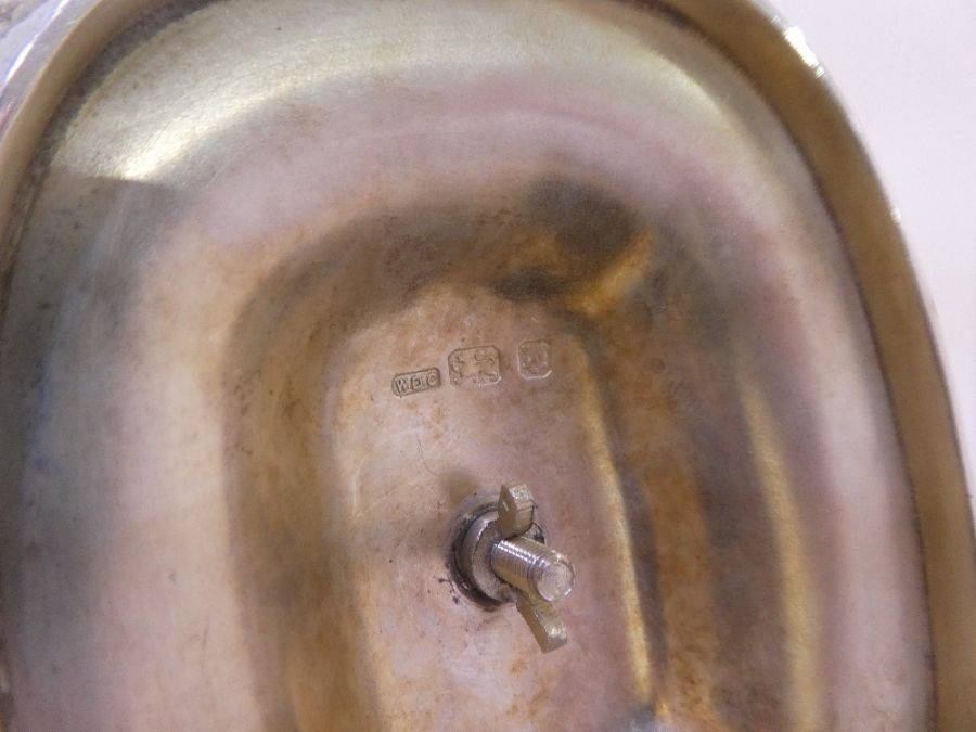 A London silver tea service by James Hardy and Co.  Comprising a teapot, sugar bowl and milk jug on - Image 5 of 7