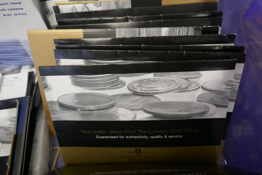 A quantity of The London Mint commemorative Gold plated coins and similar - Image 3 of 5