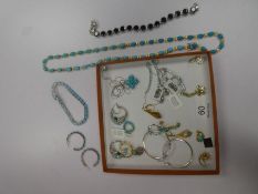 Tray of turquoise set silver jewellery to incl. bracelets, earrings, necklaces etc, and other gem se