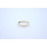 18ct yellow gold wedding band, size O, marked 750, London, approx 2g