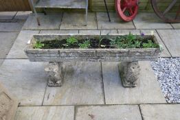 Stone effect garden planter on 2 bases