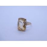 9ct yellow gold ladies cocktail ring set with large mixed cut rectangular citrine, size N, approx 3.