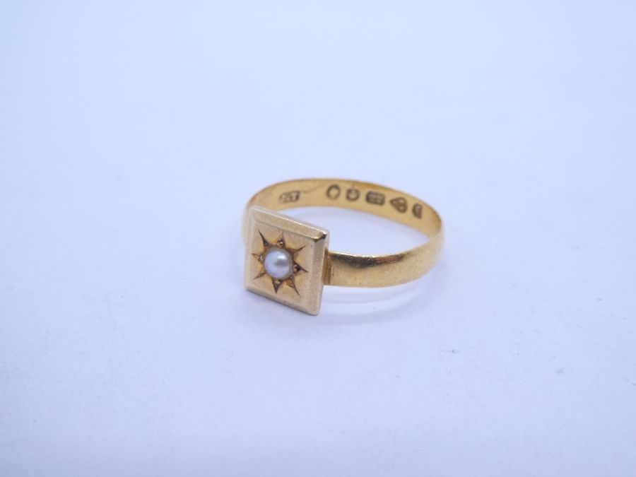 Antique 22ct yellow gold ring with square panel with Starburst set seed pearl, marked 22, Chester 18