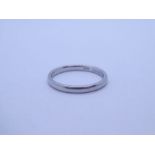 Platinum wedding band, maker WWld, size Q, 4.62g approx