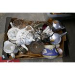 A mixed lot to include china, glass and similar