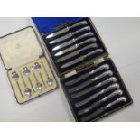 A cased set of Mappin and Webb teaspoons in their own case. Hallmarked Sheffield 1926, 1.3 ozt appro