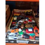 A tray of die cast vehicles and similar