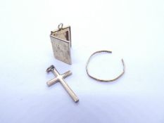 9ct gold cross pendant, 1g approx, 22ct gold wedding band AF, .5g approx and a plated bible charm