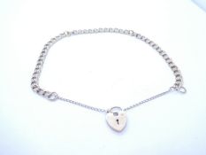 9ct yellow gold bracelet with heart shaped clasp, and safety chain, marked 375, approx 5g