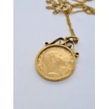 9ct yellow gold necklace hung 9ct gold mounted half Sovereign dated 1910, Edward VII & George & The