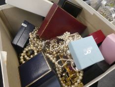 Large box of vintage and modern costume jewellery, jewellery in boxes, etc