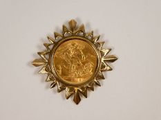 9ct gold mounted 22ct yellow gold Full Sovereign, dated 1912 George V and George & the Dragon gross