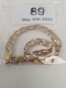 9ct tri coloured gold plaited flat link bracelet, marked 375, approx 2.7g